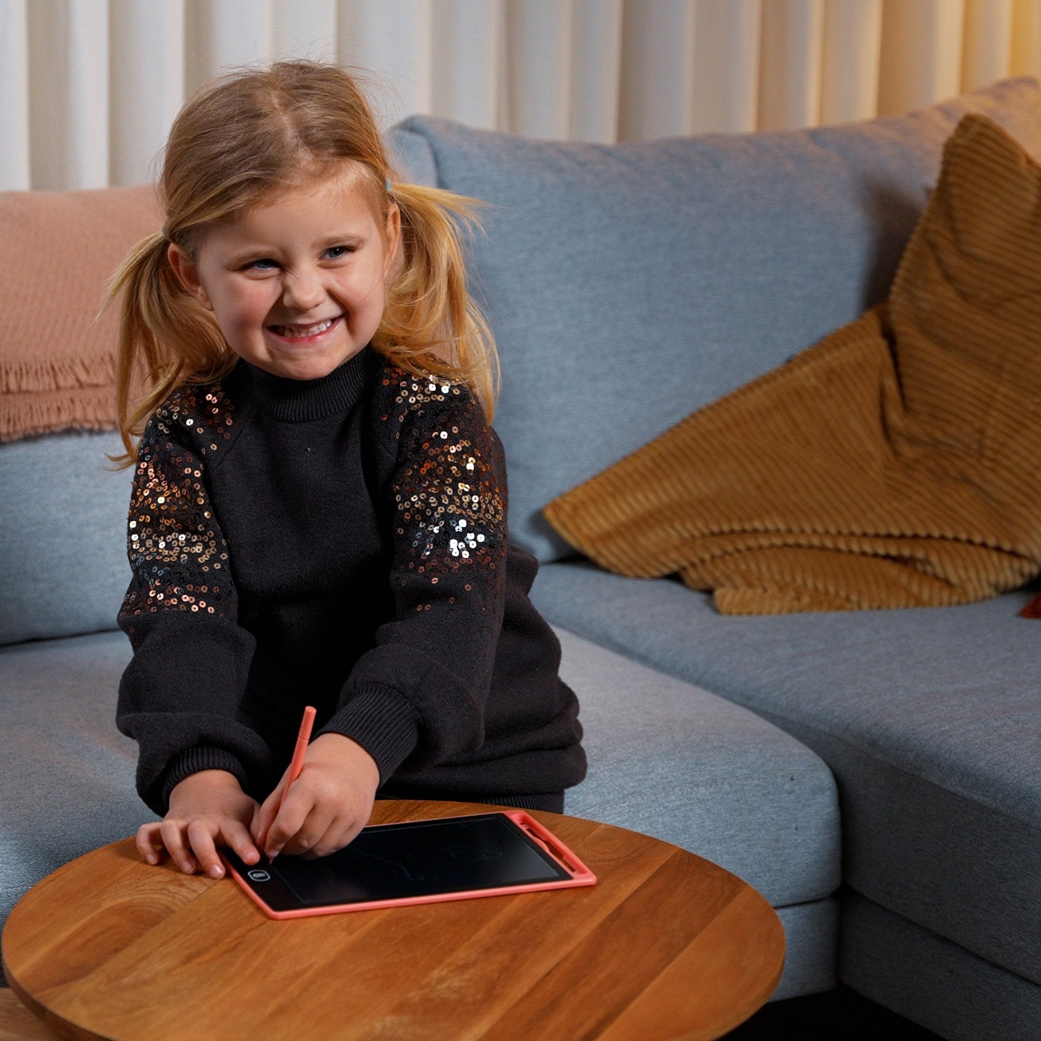 Børnefavoritten - Tech - shoppen.dk - Sort - 